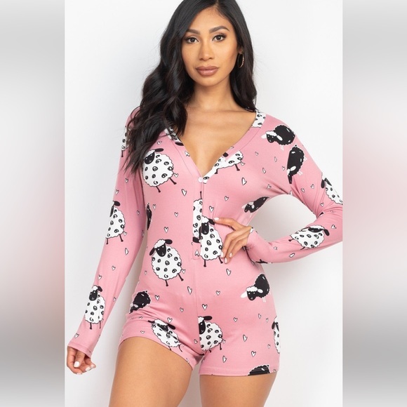 ⭕️ SOLD OUT ⭕️ NEW Pink Animal Print V Neck Button Up Romper - Picture 2 of 7